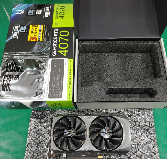 首发！微星和索泰的RTX 4070双风扇型号曝光